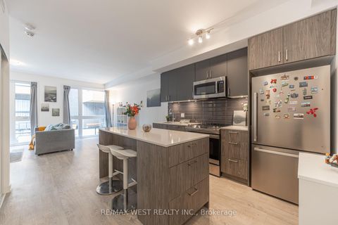 Photo 2 at 27 - 35 Birchcliff Avenue, Cliffside, Toronto