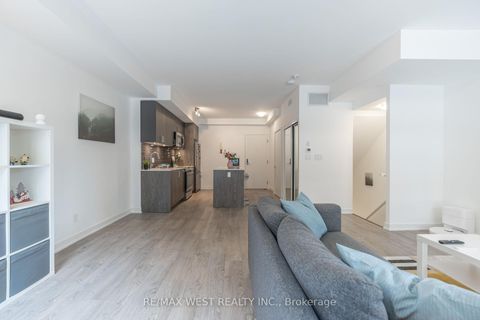 Photo 11 at 27 - 35 Birchcliff Avenue, Cliffside, Toronto