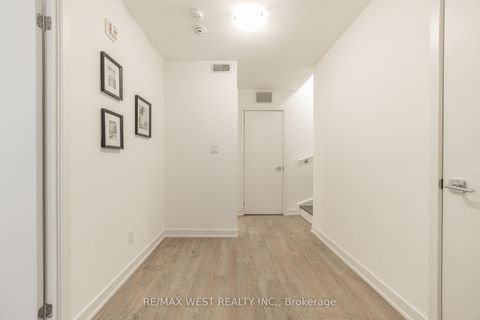 Photo 24 at 27 - 35 Birchcliff Avenue, Cliffside, Toronto