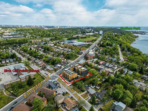 Photo 30 at 27 - 35 Birchcliff Avenue, Cliffside, Toronto