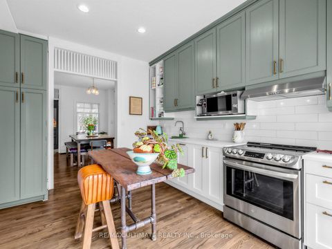 Photo 12 at 18 Blantyre Avenue, Cliffside, Toronto