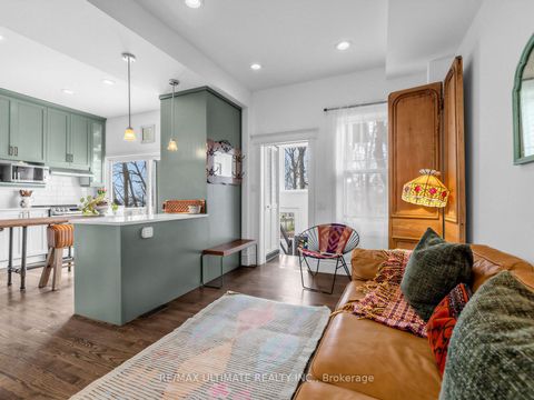 Photo 13 at 18 Blantyre Avenue, Cliffside, Toronto