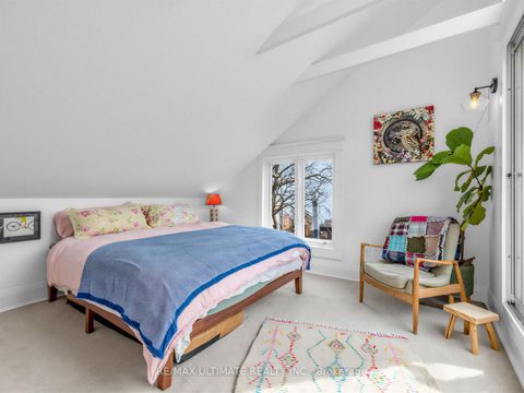 Photo 18 at 18 Blantyre Avenue, Cliffside, Toronto