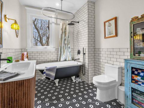 Photo 23 at 18 Blantyre Avenue, Cliffside, Toronto