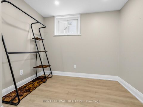 Photo 31 at 18 Blantyre Avenue, Cliffside, Toronto