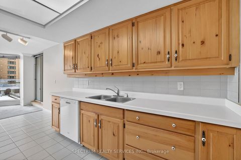 Photo 11 at 302 - 85 Skymark Drive, Hillcrest Village, Toronto