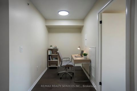 Photo 9 at 703 - 800 Lawrence Avenue W, Glen Park, Toronto