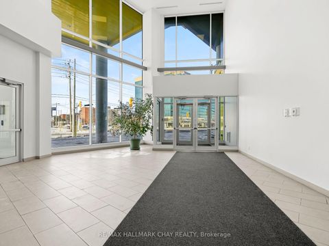 Photo 2 at 615 - 1275 Finch Avenue W, York University Heights, Toronto