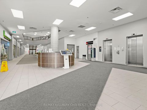 Photo 3 at 615 - 1275 Finch Avenue W, York University Heights, Toronto