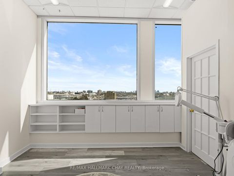 Photo 9 at 615 - 1275 Finch Avenue W, York University Heights, Toronto