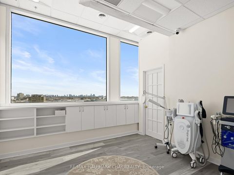 Photo 11 at 615 - 1275 Finch Avenue W, York University Heights, Toronto