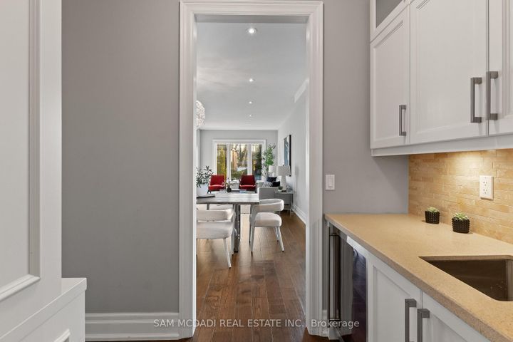 Photo 4 at 1487 Myron Drive, Lakeview, Mississauga