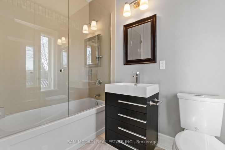 Photo 21 at 1487 Myron Drive, Lakeview, Mississauga