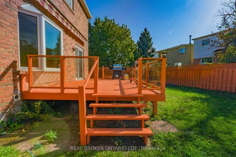 Photo 44 at 4326 Waterford Crescent, Hurontario, Mississauga