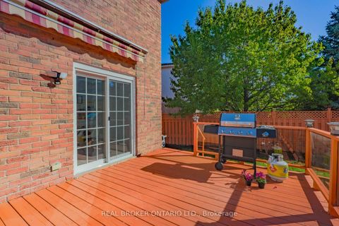 Photo 45 at 4326 Waterford Crescent, Hurontario, Mississauga