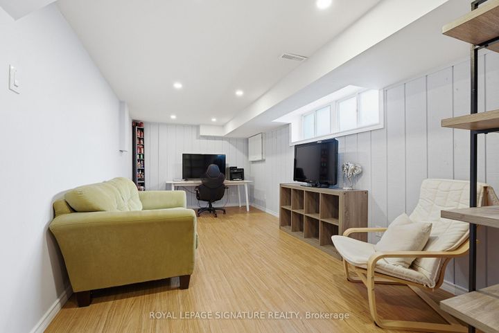 Photo 15 at 127 Snowshoe Crescent, German Mills, Markham