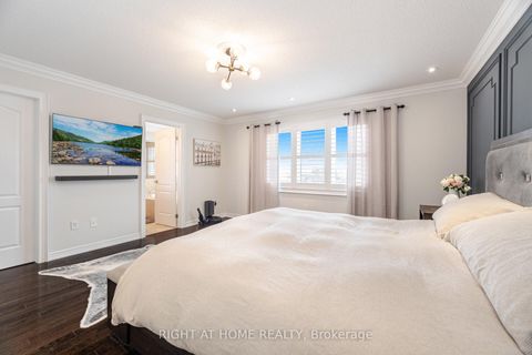 Photo 22 at 246 Aspenwood Drive, Woodland Hill, Newmarket