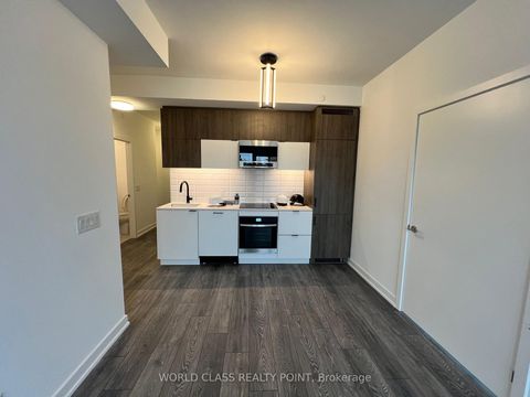 Photo 1 at 212 - 8888 Yonge Street, South Richvale, Richmond Hill
