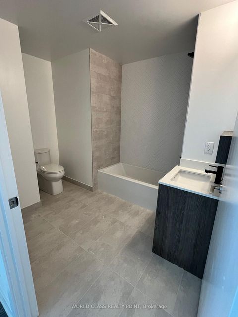 Photo 8 at 212 - 8888 Yonge Street, South Richvale, Richmond Hill