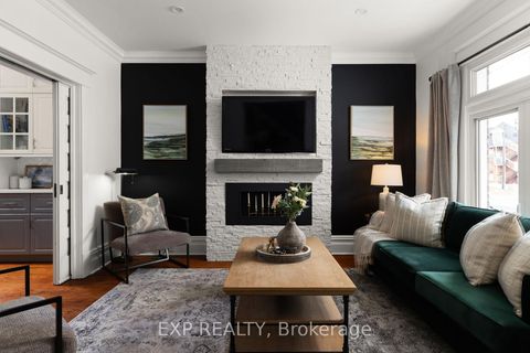 Photo 3 at 36 Sophia Street W, Queen's Park, Barrie