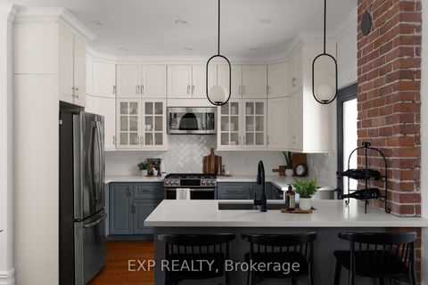 Photo 5 at 36 Sophia Street W, Queen's Park, Barrie