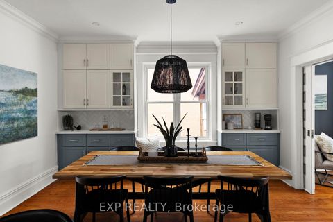 Photo 11 at 36 Sophia Street W, Queen's Park, Barrie