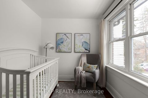 Photo 16 at 36 Sophia Street W, Queen's Park, Barrie