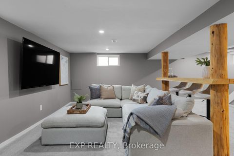 Photo 29 at 36 Sophia Street W, Queen's Park, Barrie