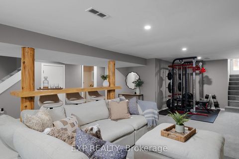 Photo 30 at 36 Sophia Street W, Queen's Park, Barrie