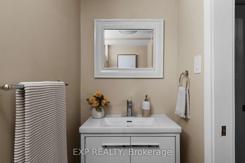 Photo 32 at 36 Sophia Street W, Queen's Park, Barrie