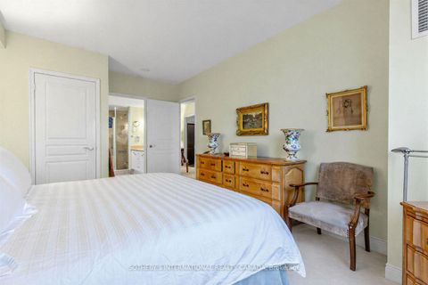 Photo 15 at 814 - 10 Delisle Avenue, St. Clair, Toronto