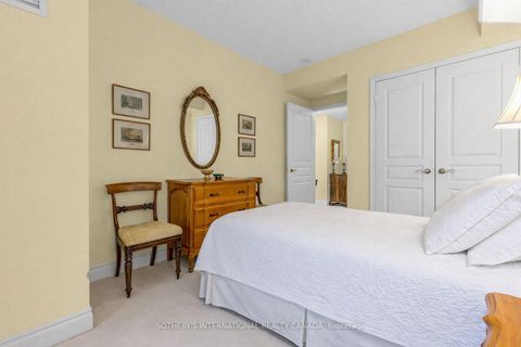 Photo 17 at 814 - 10 Delisle Avenue, St. Clair, Toronto