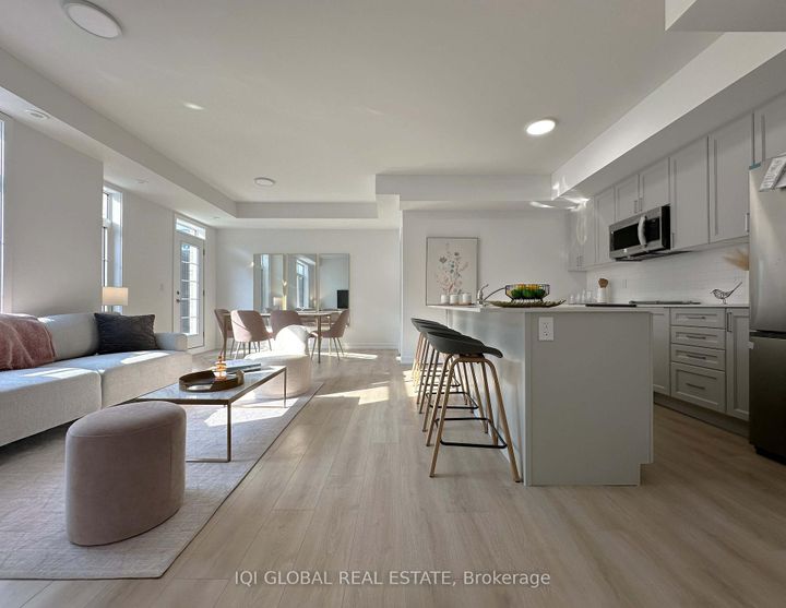 Photo 2 at 1006 - 1655 Palmers Sawmill Road, Duffin Heights, Pickering