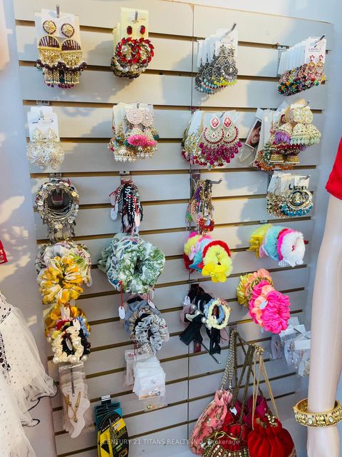 Photo 2 at 22 - 462 Birchmount Road, Birchmount, Toronto