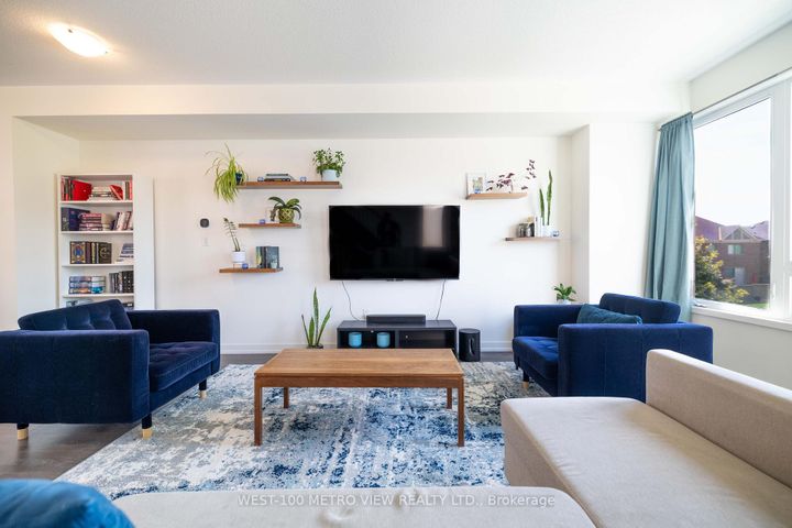 Photo 3 at 3141 Ernest Appelbe Boulevard, GO Glenorchy, Oakville