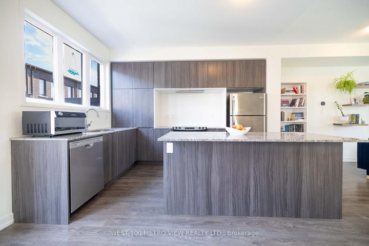 Photo 6 at 3141 Ernest Appelbe Boulevard, GO Glenorchy, Oakville