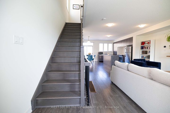 Photo 10 at 3141 Ernest Appelbe Boulevard, GO Glenorchy, Oakville