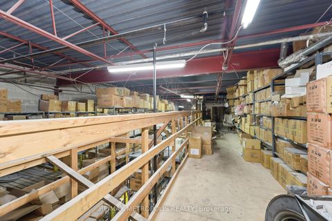 Photo 36 at 35 - 120 Dynamic Drive, Milliken, Toronto