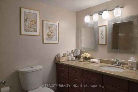 Photo 16 at 310 - 40 Harding Boulevard W, North Richvale, Richmond Hill