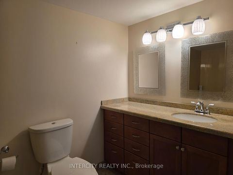 Photo 17 at 310 - 40 Harding Boulevard W, North Richvale, Richmond Hill