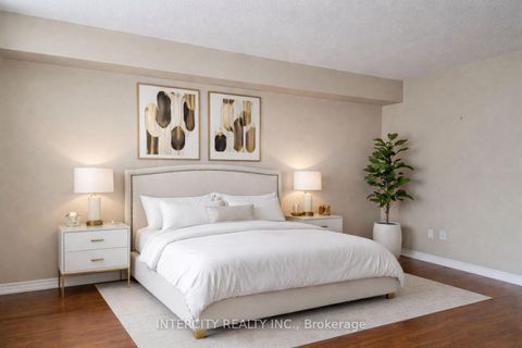 Photo 21 at 310 - 40 Harding Boulevard W, North Richvale, Richmond Hill