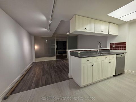 Photo 3 at 2513 - 1001 Bay Street, Bay Street Corridor, Toronto