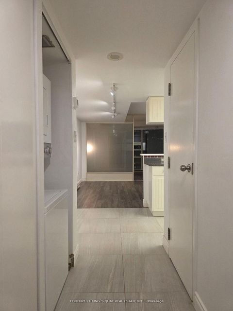 Photo 4 at 2513 - 1001 Bay Street, Bay Street Corridor, Toronto