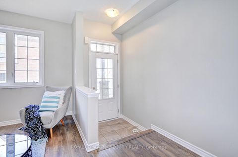 Photo 4 at 105 Jolly Way, Dorset Park, Toronto