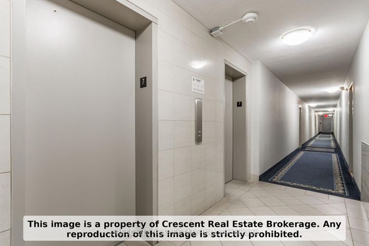 Photo 5 at 710 - 9 Four Winds Drive SW, York University Heights, Toronto