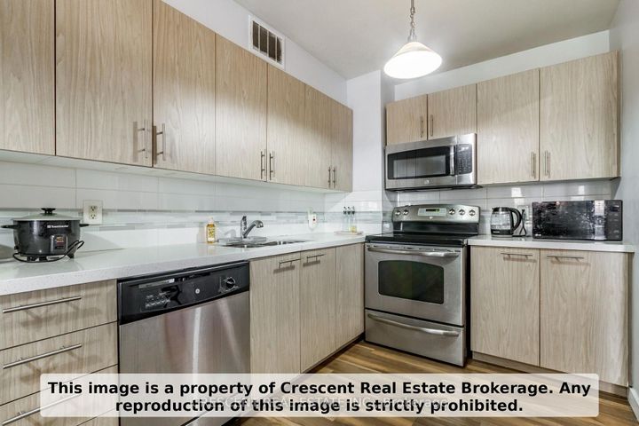 Photo 12 at 710 - 9 Four Winds Drive SW, York University Heights, Toronto