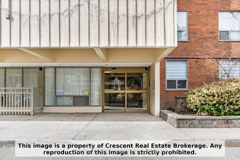 Photo 1 at 710 - 9 Four Winds Drive SW, York University Heights, Toronto