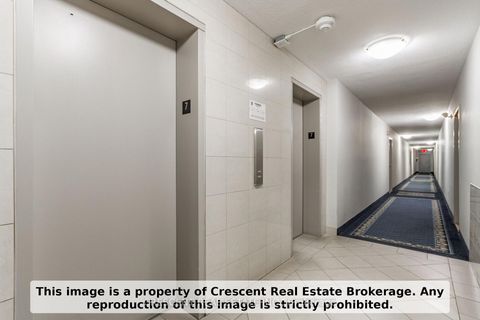 Photo 5 at 710 - 9 Four Winds Drive SW, York University Heights, Toronto