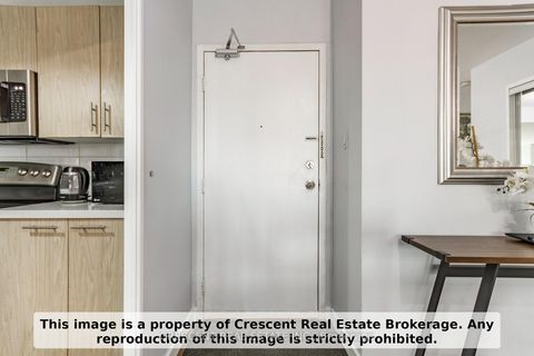 Photo 7 at 710 - 9 Four Winds Drive SW, York University Heights, Toronto