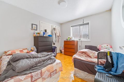 Photo 22 at 88 Mourning Dove Crescent, Malvern, Toronto